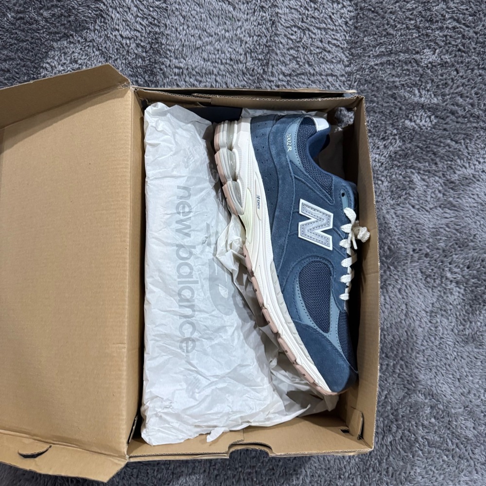 New Balance 2002R Mens 11 Mirage Gray Slate Blue Suede Running Shoes M2002RHC